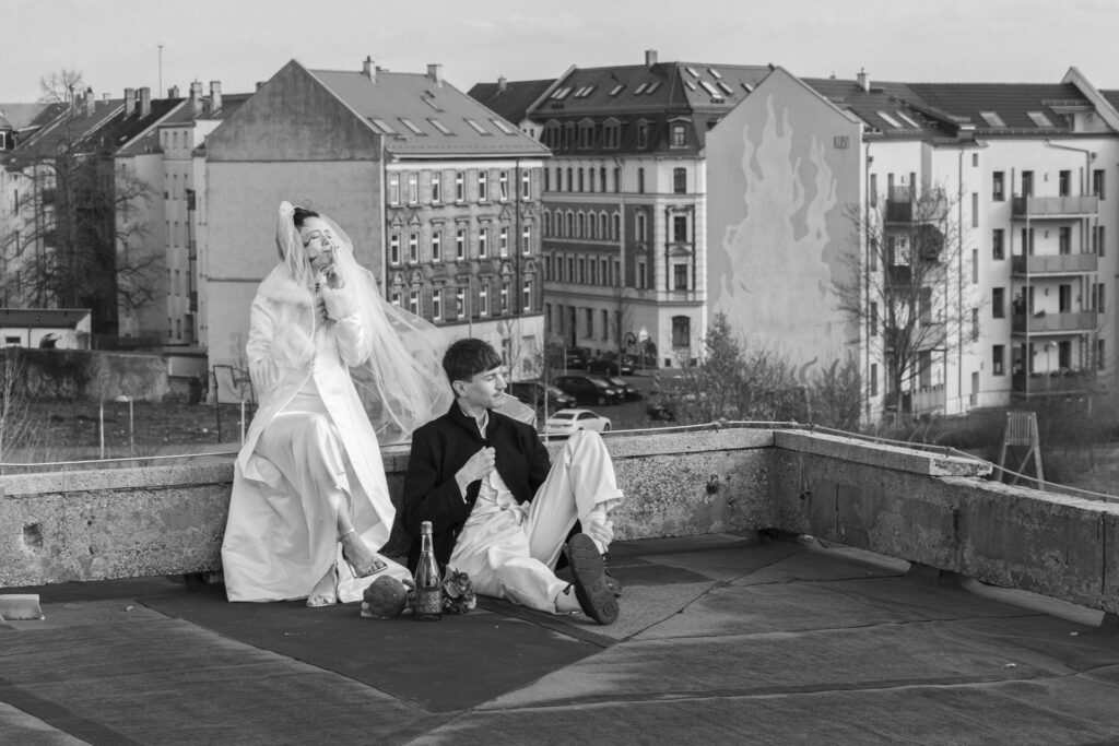 paarshoot bei einer Hochzeit in der Neuen Welle in Leipzig
